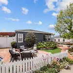 A4609A - Sunset Cliffs Dream Home